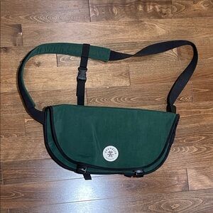 Crumpler Vintage Canvas Messenger Bag